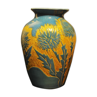 Baluster vase decorated with yellow and blue thistles