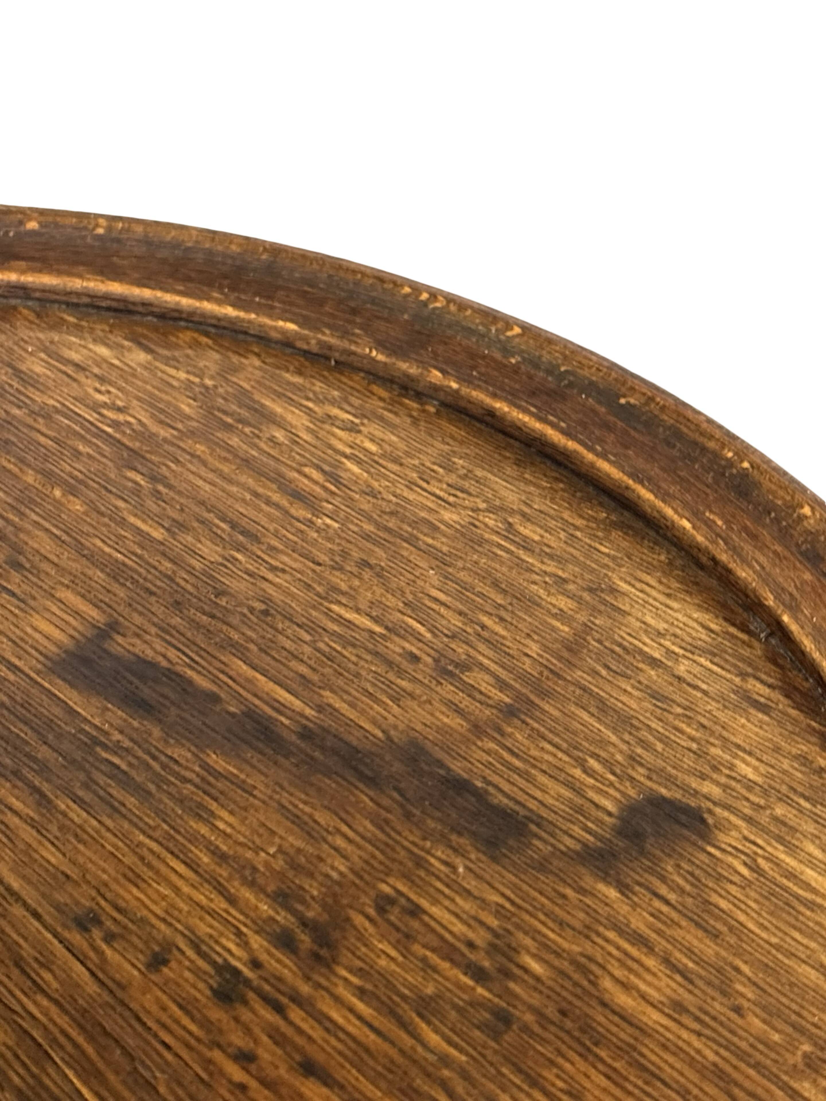 Table d'appoint Art Déco en chêne au design minimaliste
