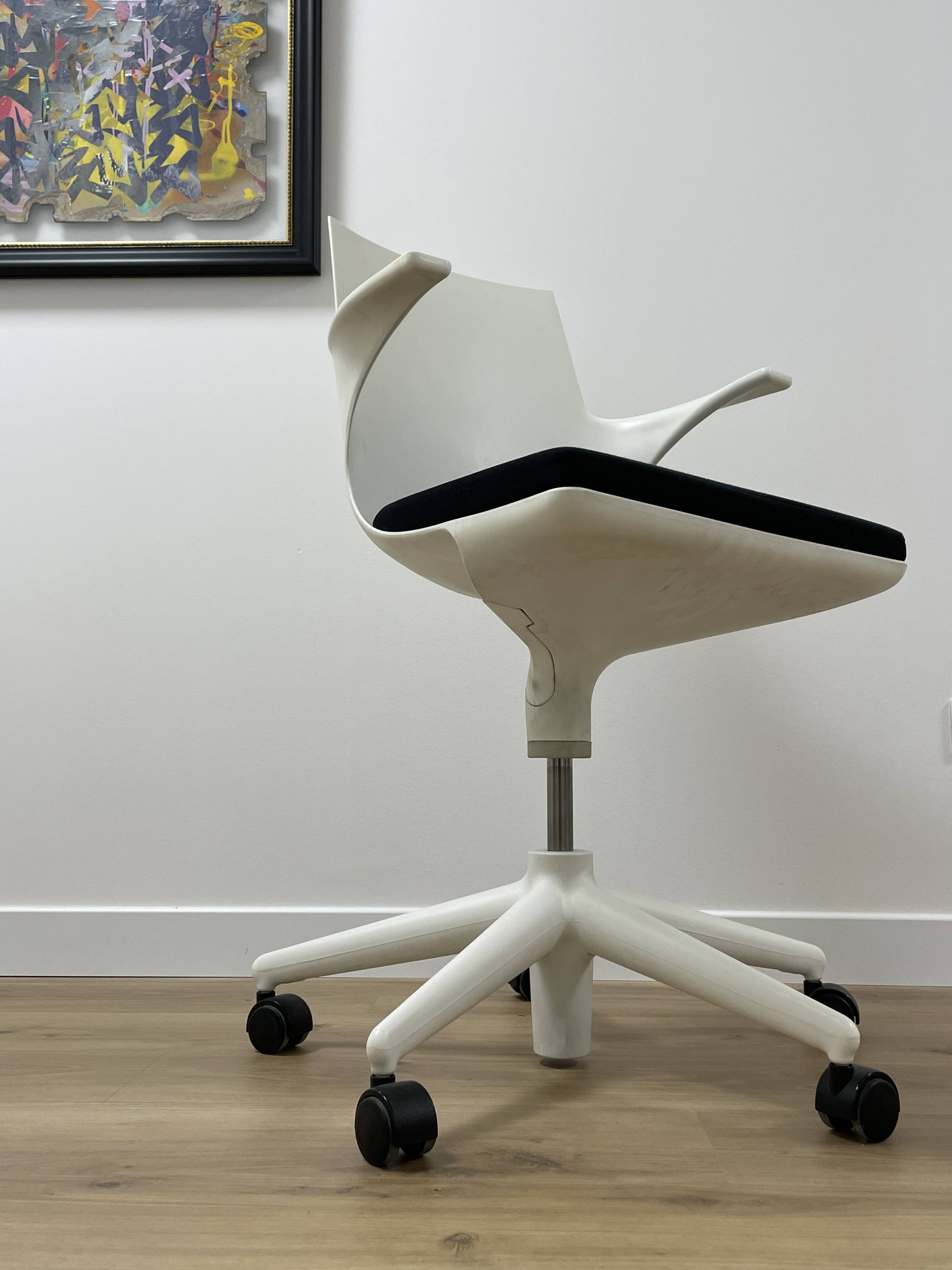Spoon vintage office chair by Kartell
