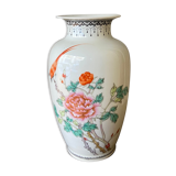 Chinese vase with floral decoration
