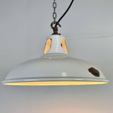 Lampe à suspension industrielle en émail blanc de Thorlux, années 1960