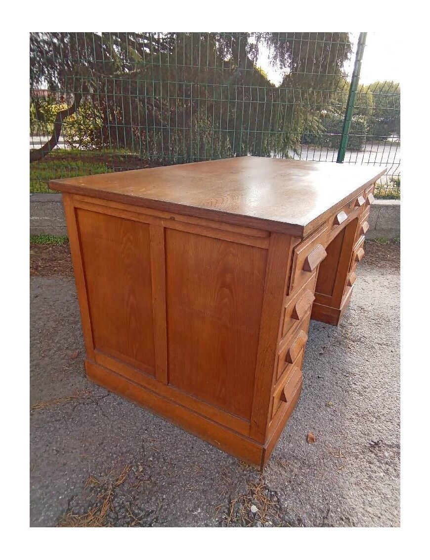 Desk 9 drawers year 40