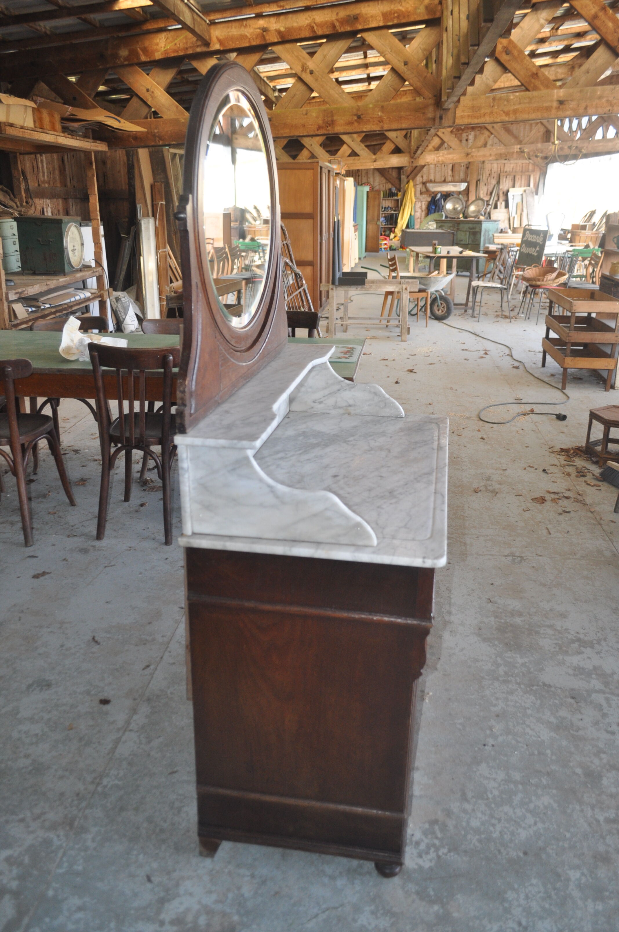 Retro dressing table