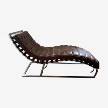 Chaise longue