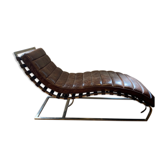 Chaise longue