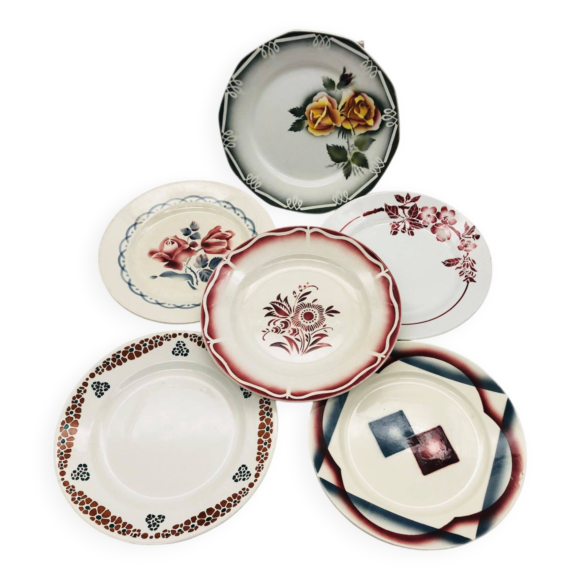 Set of 6 mismatched flat plates.