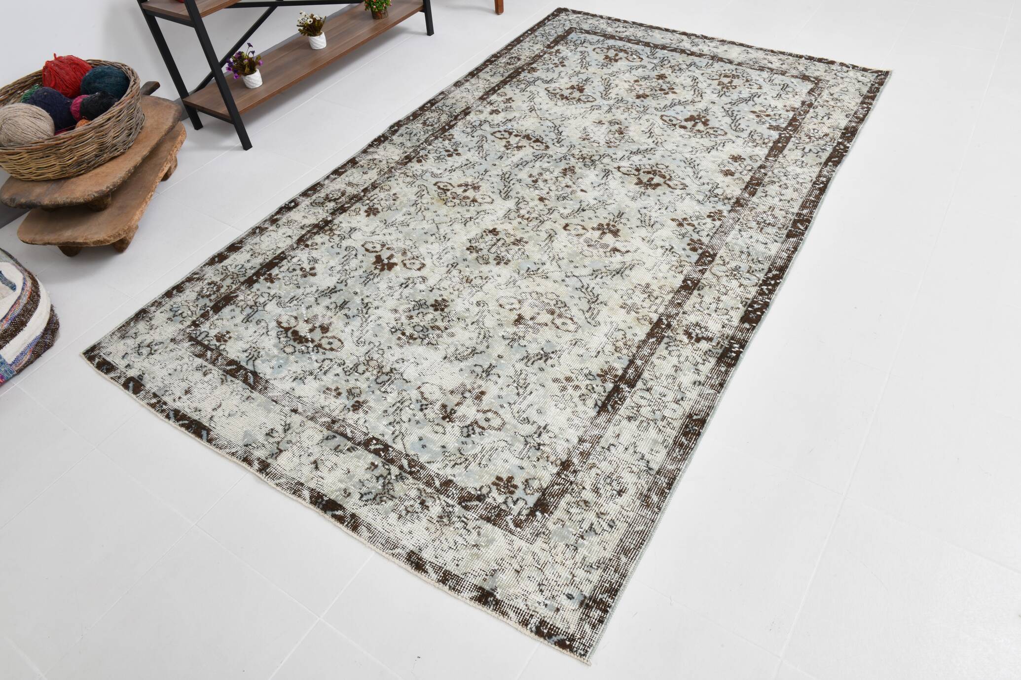 5x9 Classic Style Vintage Rug, 161x267Cm