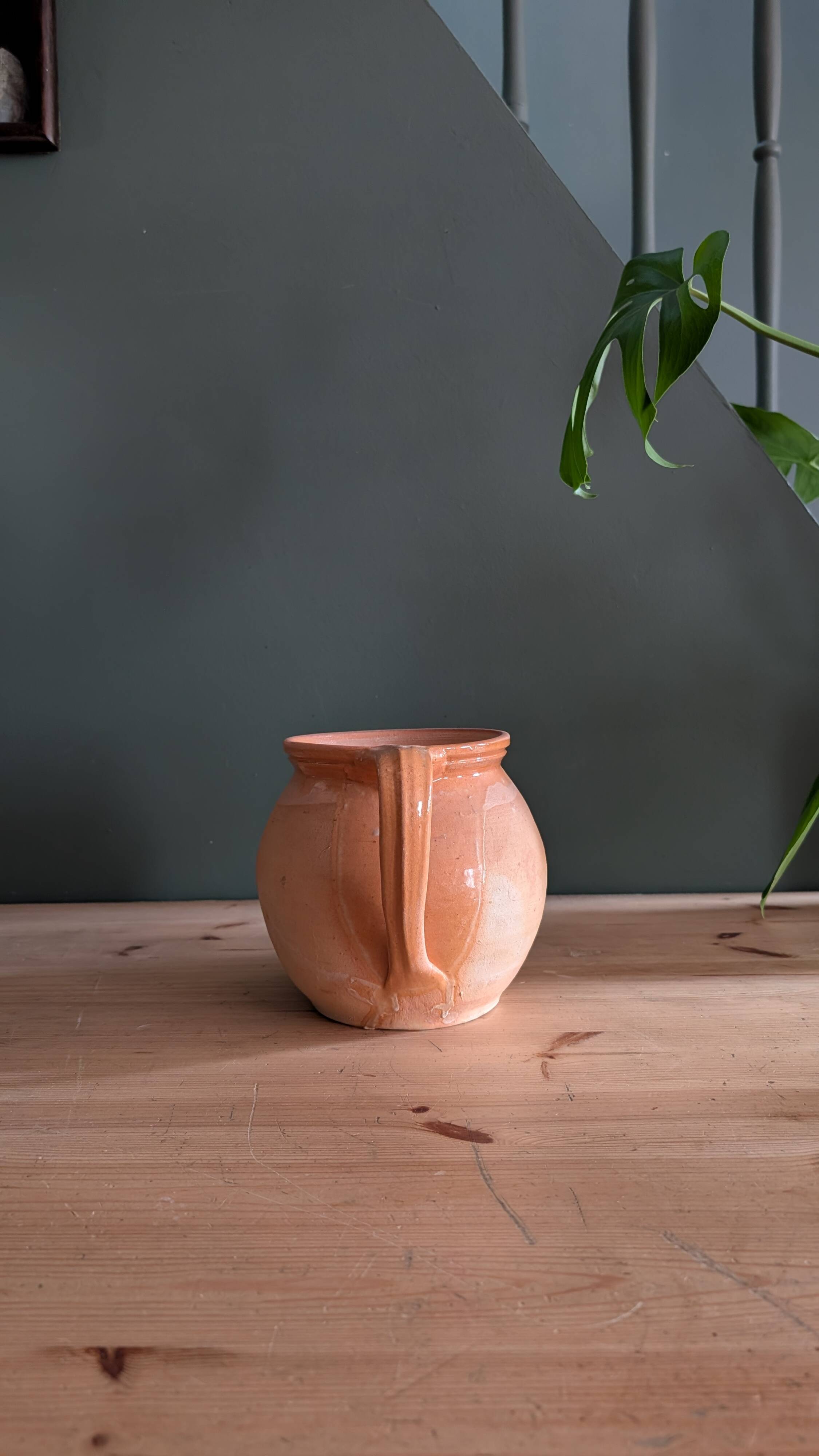 Clay pot
