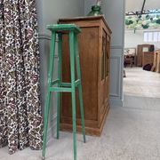 Sellette vintage en bois patine verte