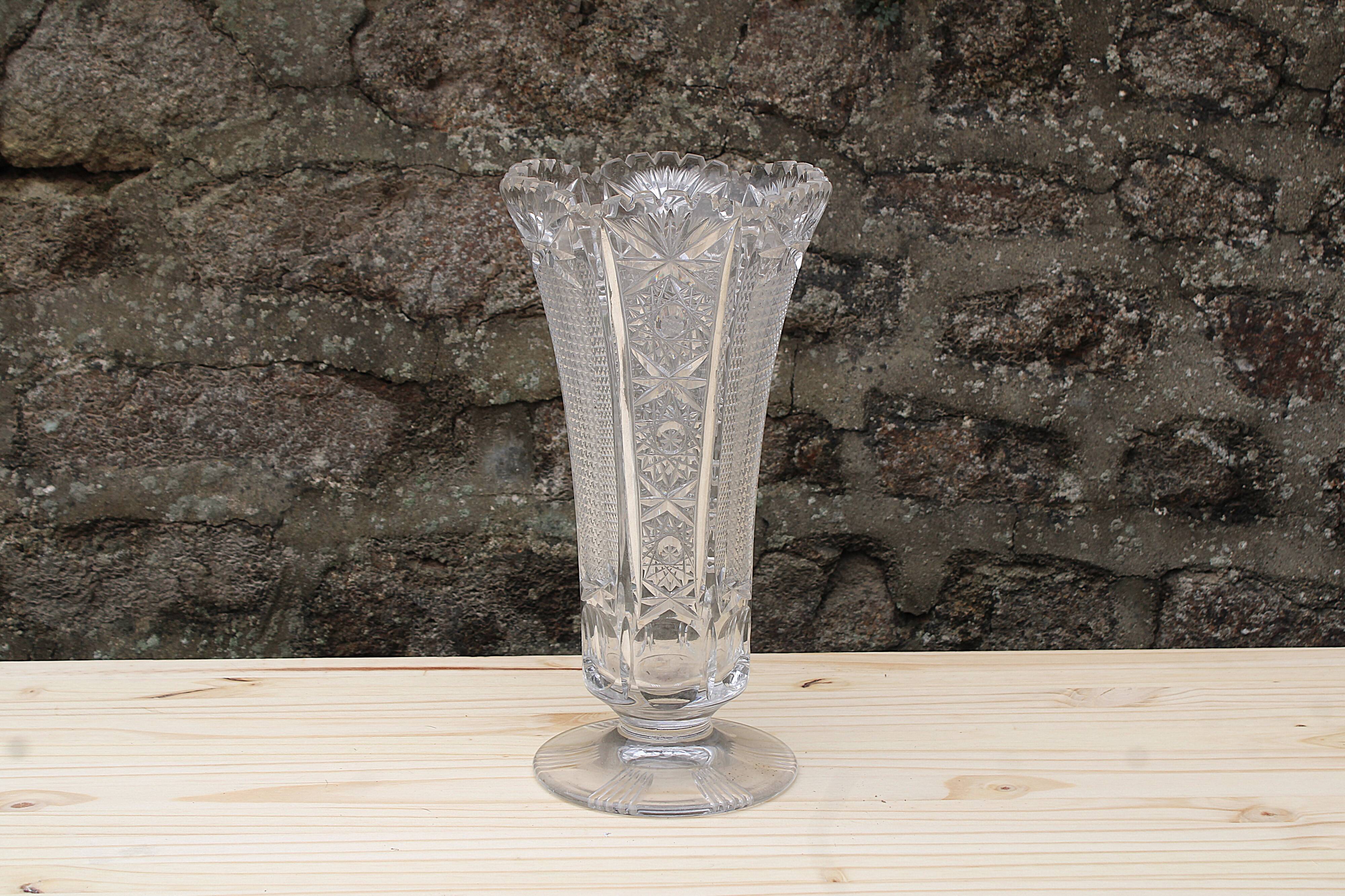Chiseled crystal vase