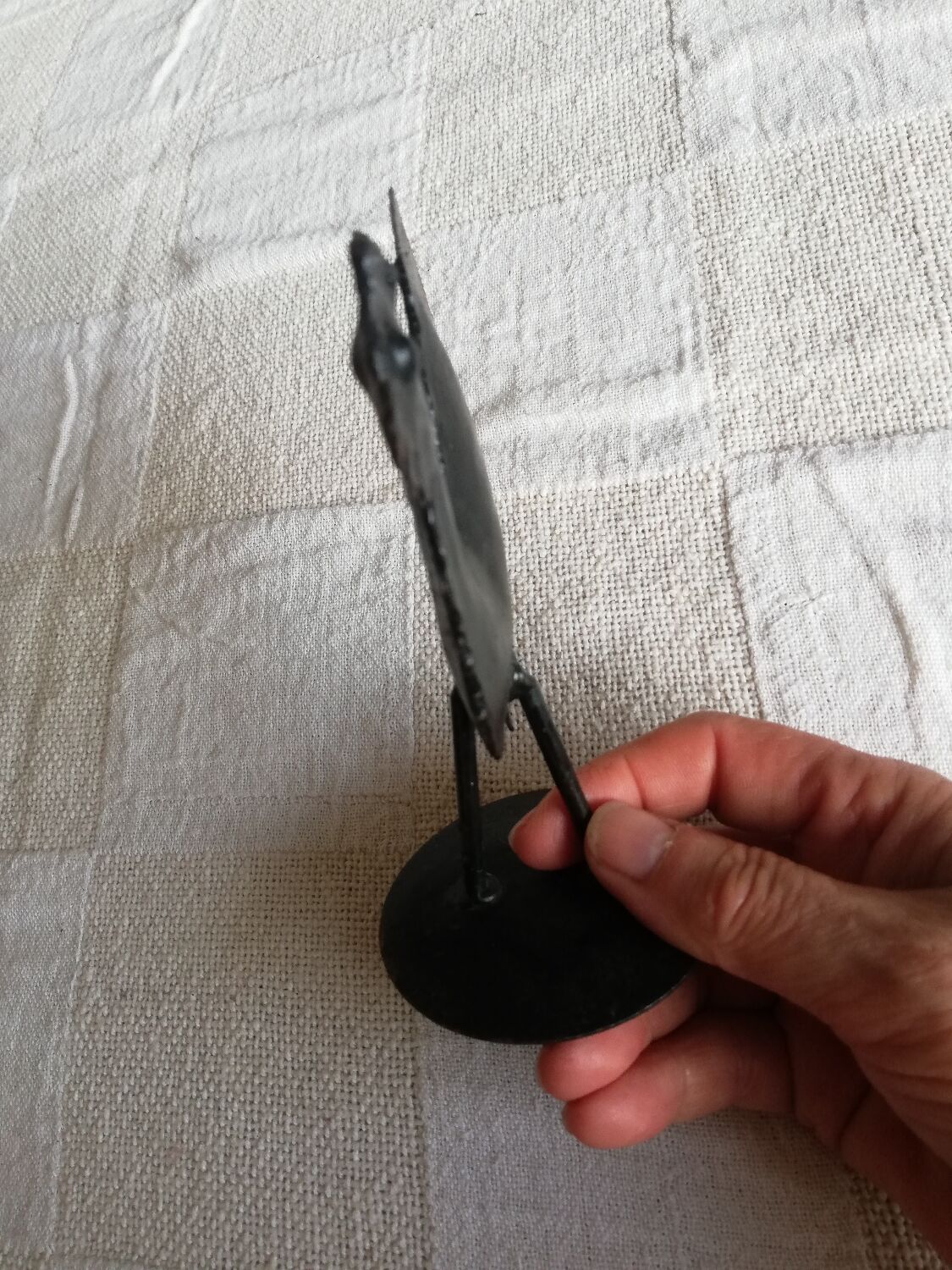 Brass hen or rooster on round support decoration