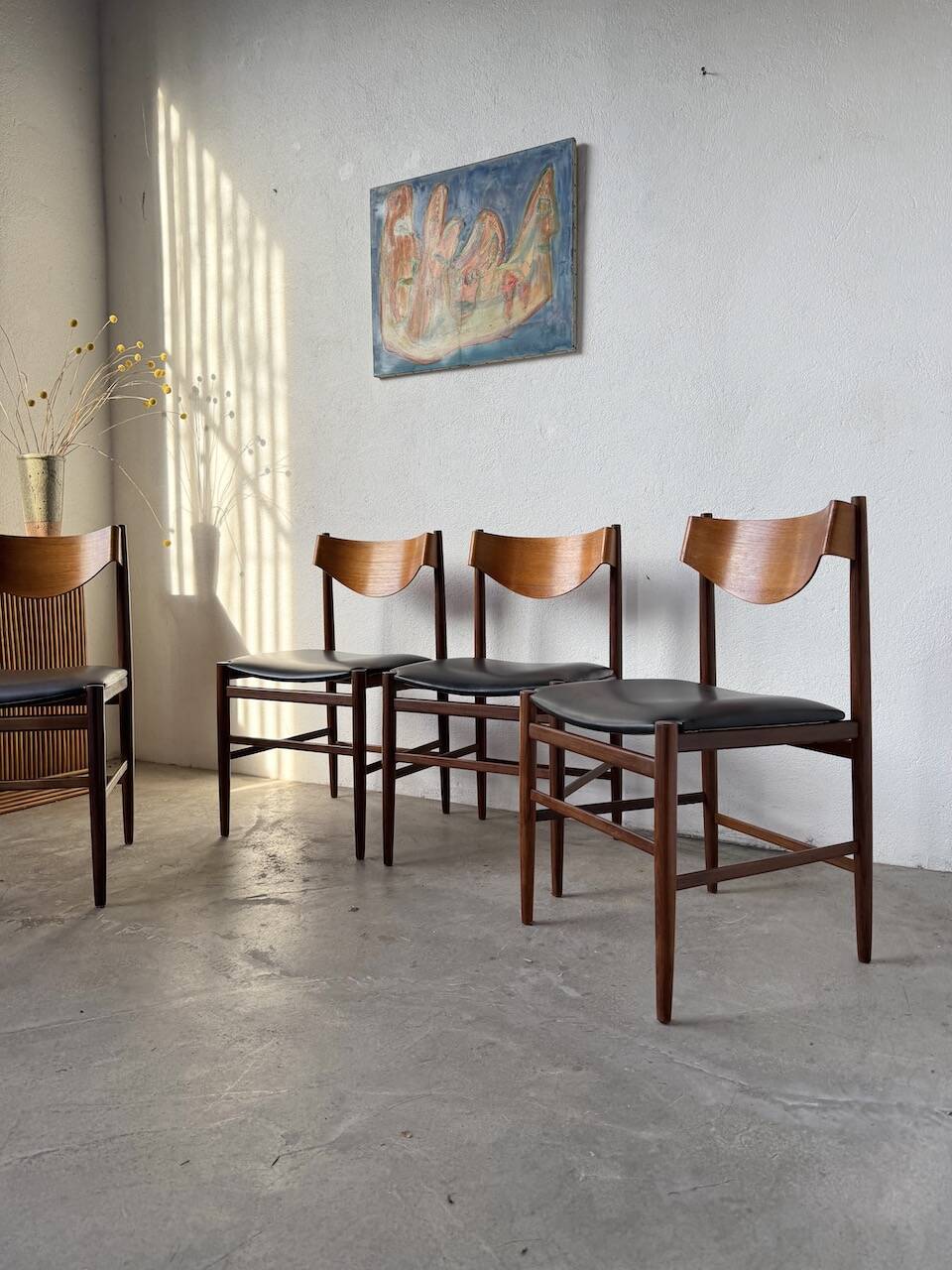 Set of 4 Italian chairs by Gianfranco Frattini.