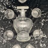 Carafe set and its glasses in fine chiseled glass
