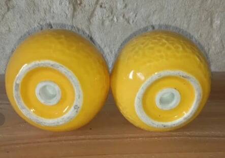 Salt and pepper shakers in earthenware – lemon pattern, 1950s
