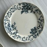 Set of 5 vintage earthenware flat plates