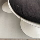 4 Saarinen knoll tulip chairs