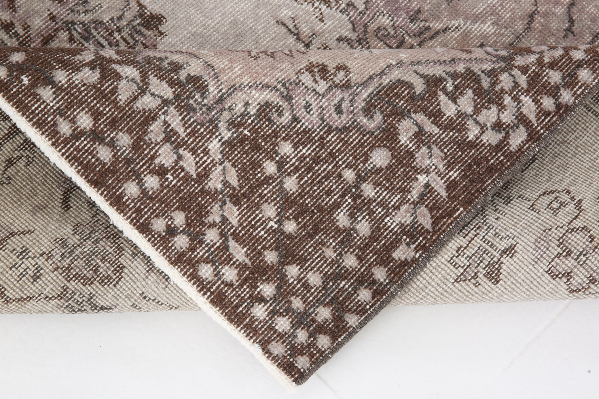 Brown floral turkish area rug, 208x115cm