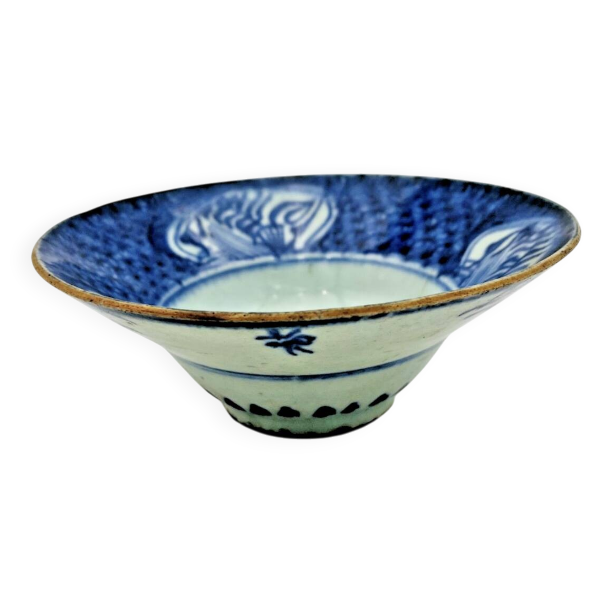 Chinese blue porcelain bowl, early 19th century.