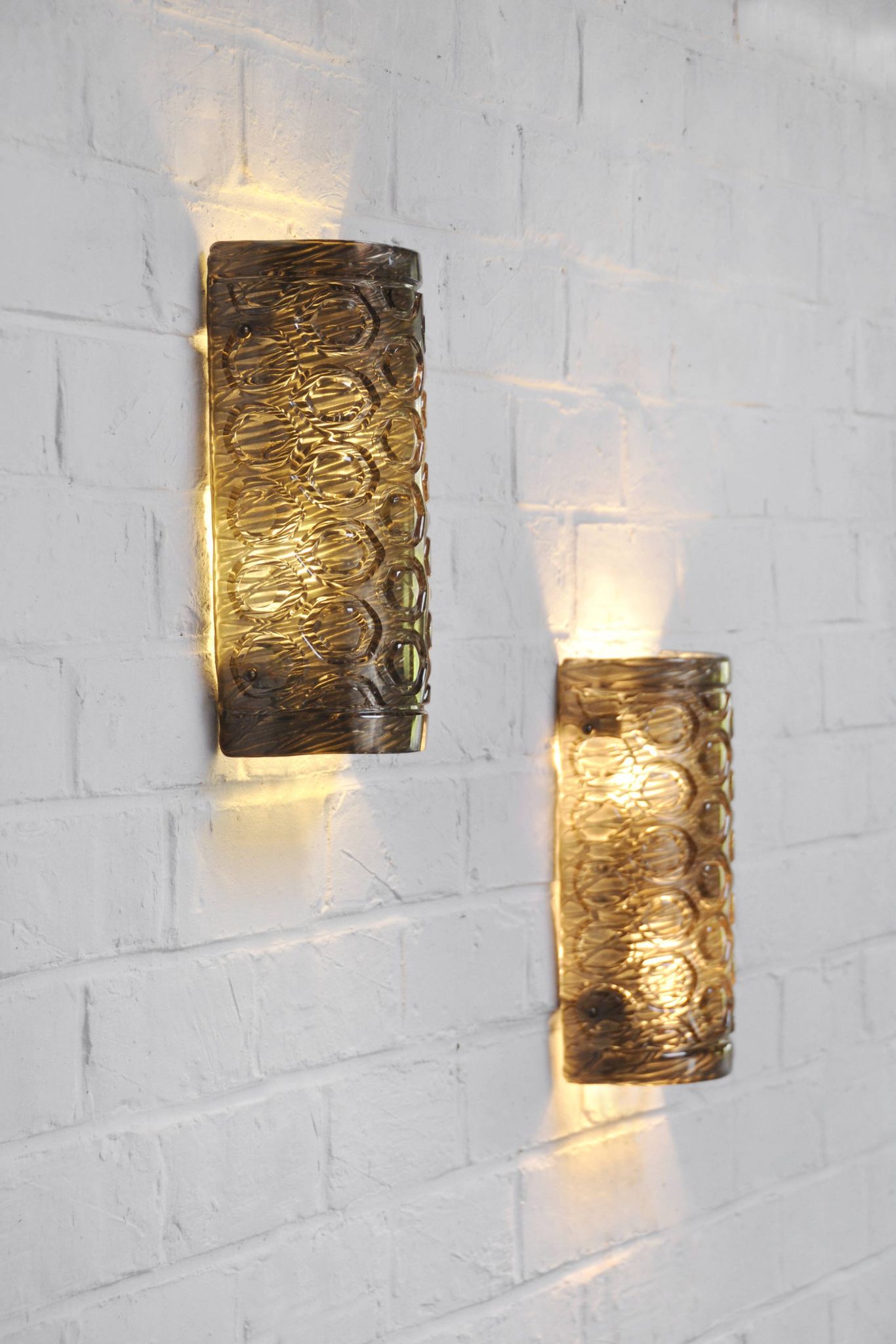 Paire d’appliques murales italiennes en verre de Murano avec motifs géométriques, années 1960