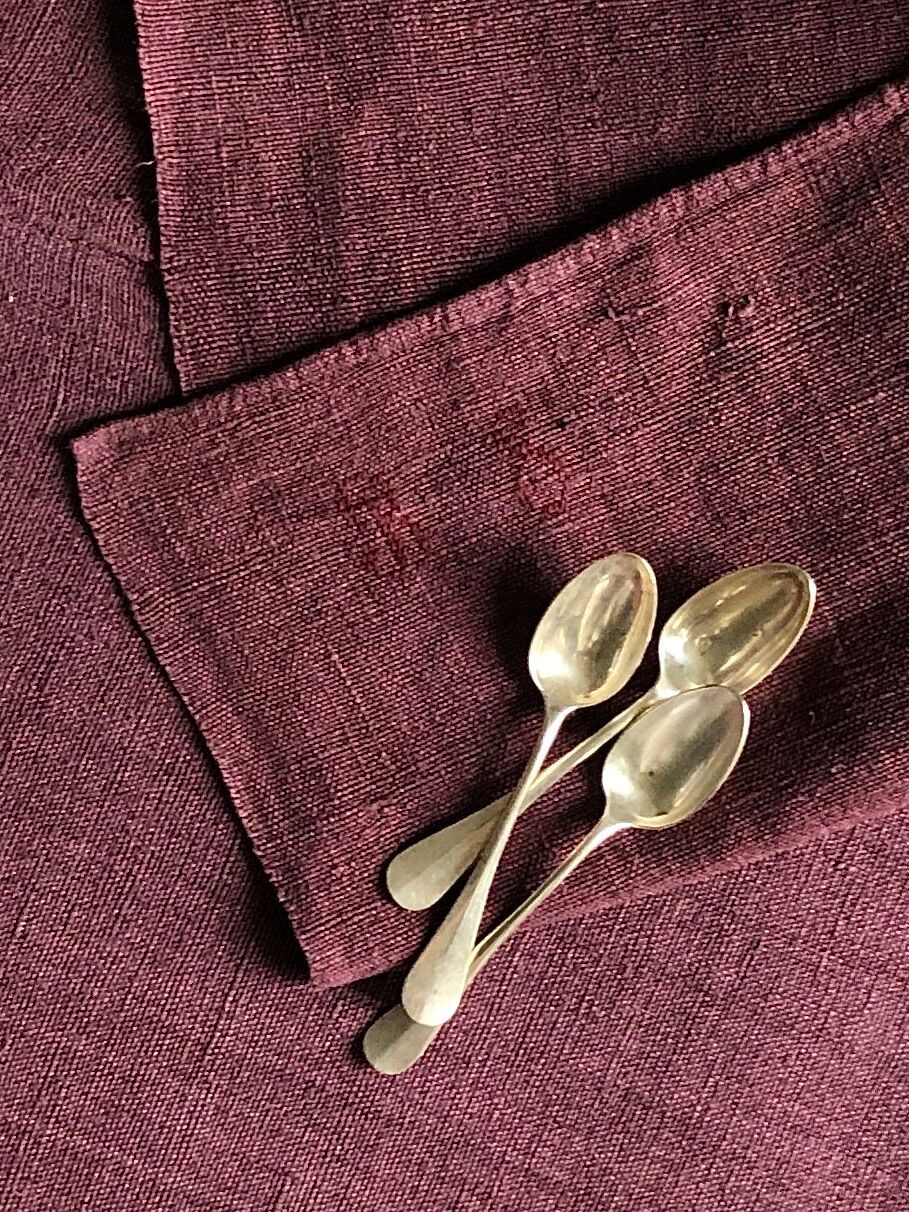 Old harvest tablecloth in pure hemp tinted with eggplant