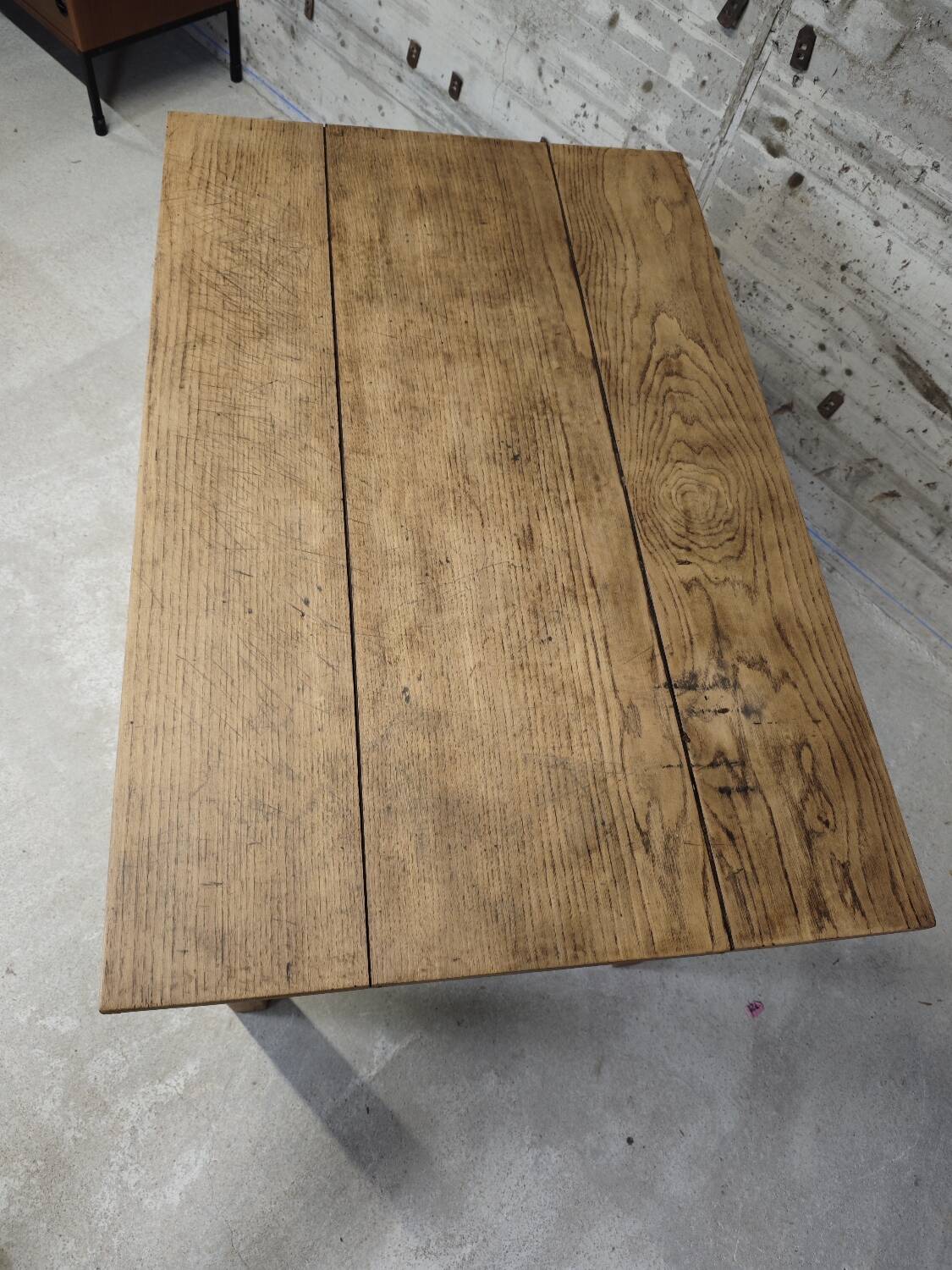 Farmhouse table for 6 people