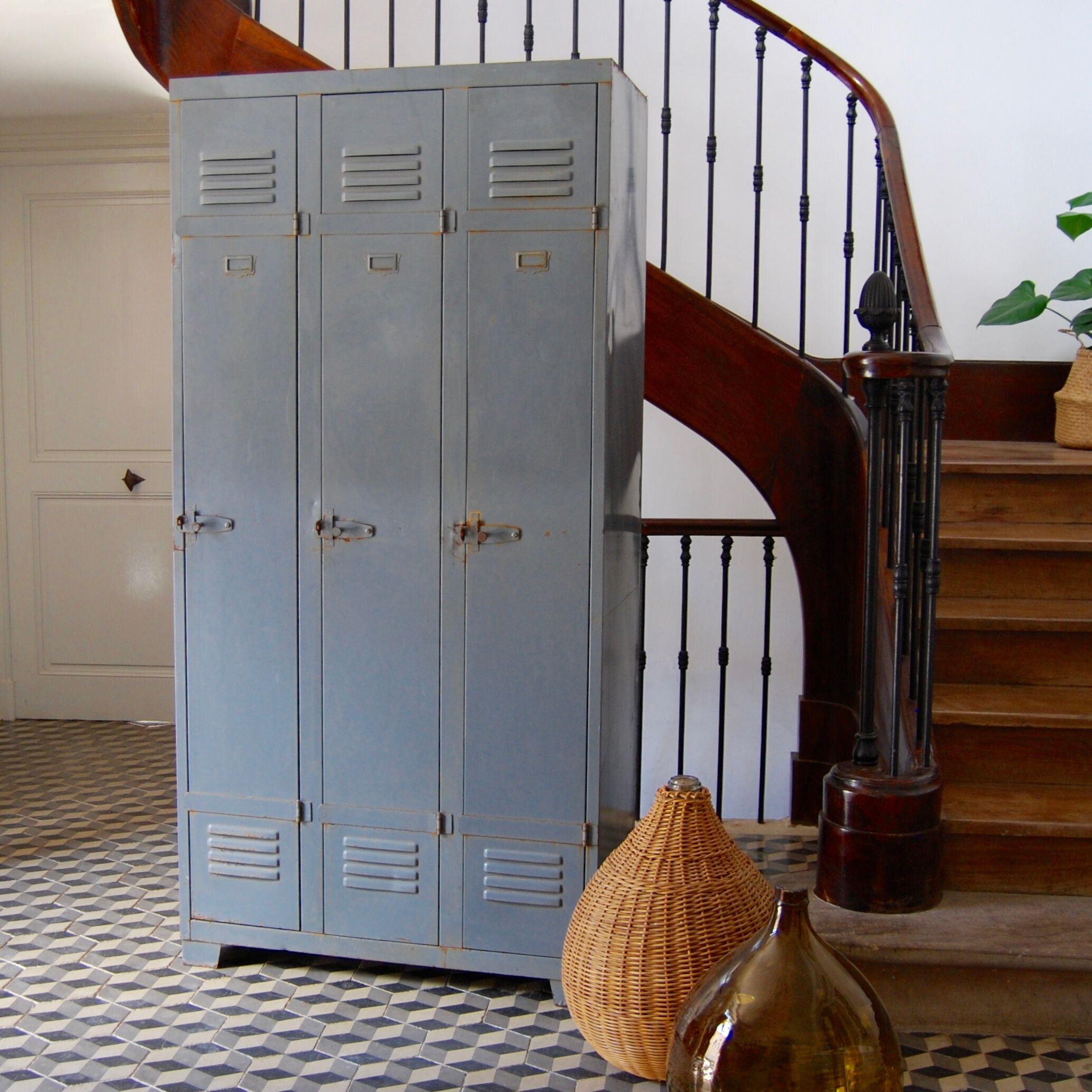 Industrial metal locker