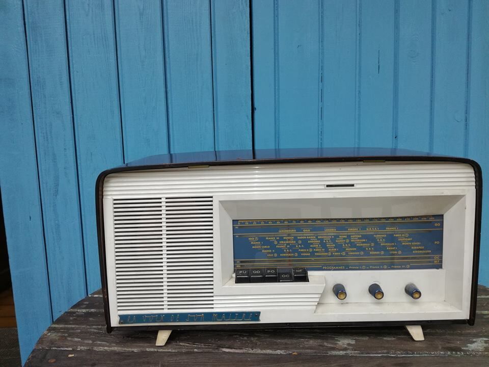 Poste radio La voix de son maître