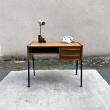 2-drawer, 1-compartment desk from 1950