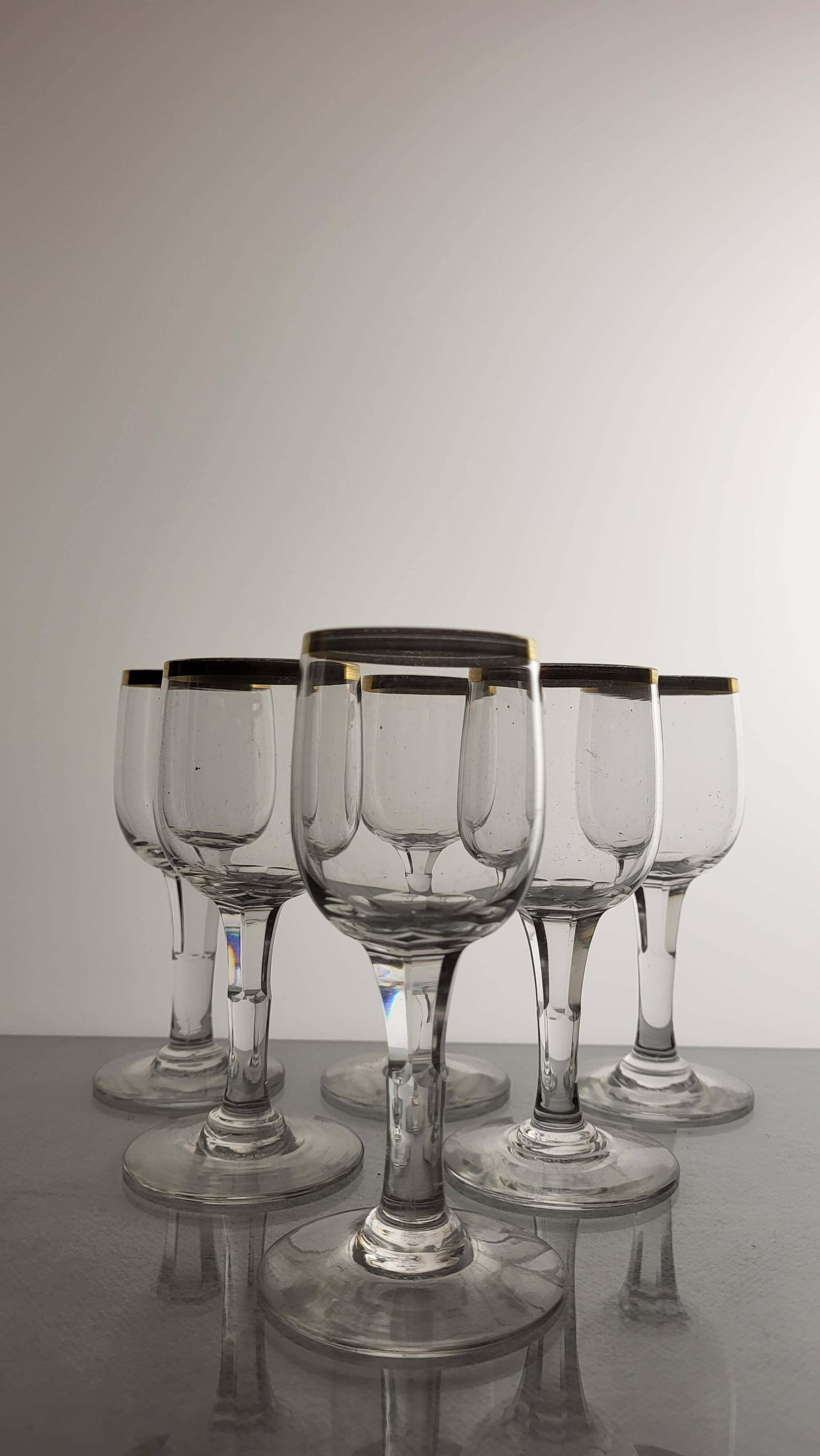 12 crystal liqueur/aperitif glasses