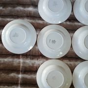 16 assiettes creuses anciennes dépareillées 