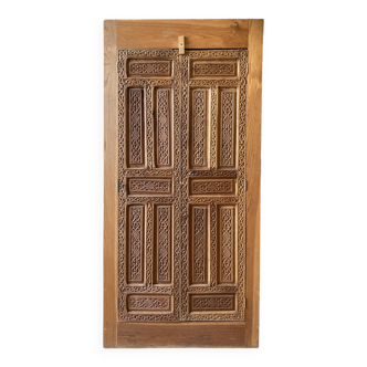 Armoire penderie avec portes exotiques sculptées