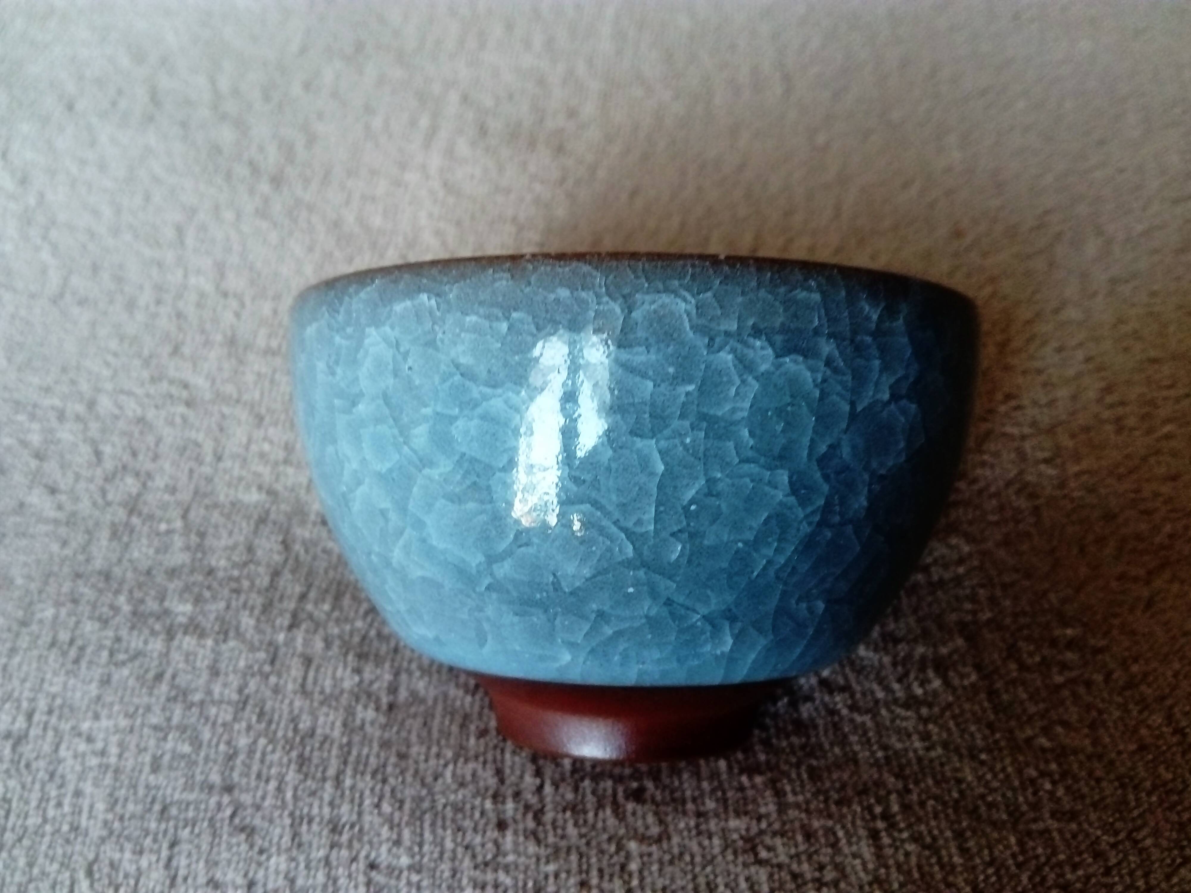 Set of 2 japanese blue cracked glaze ceramic tea bowls