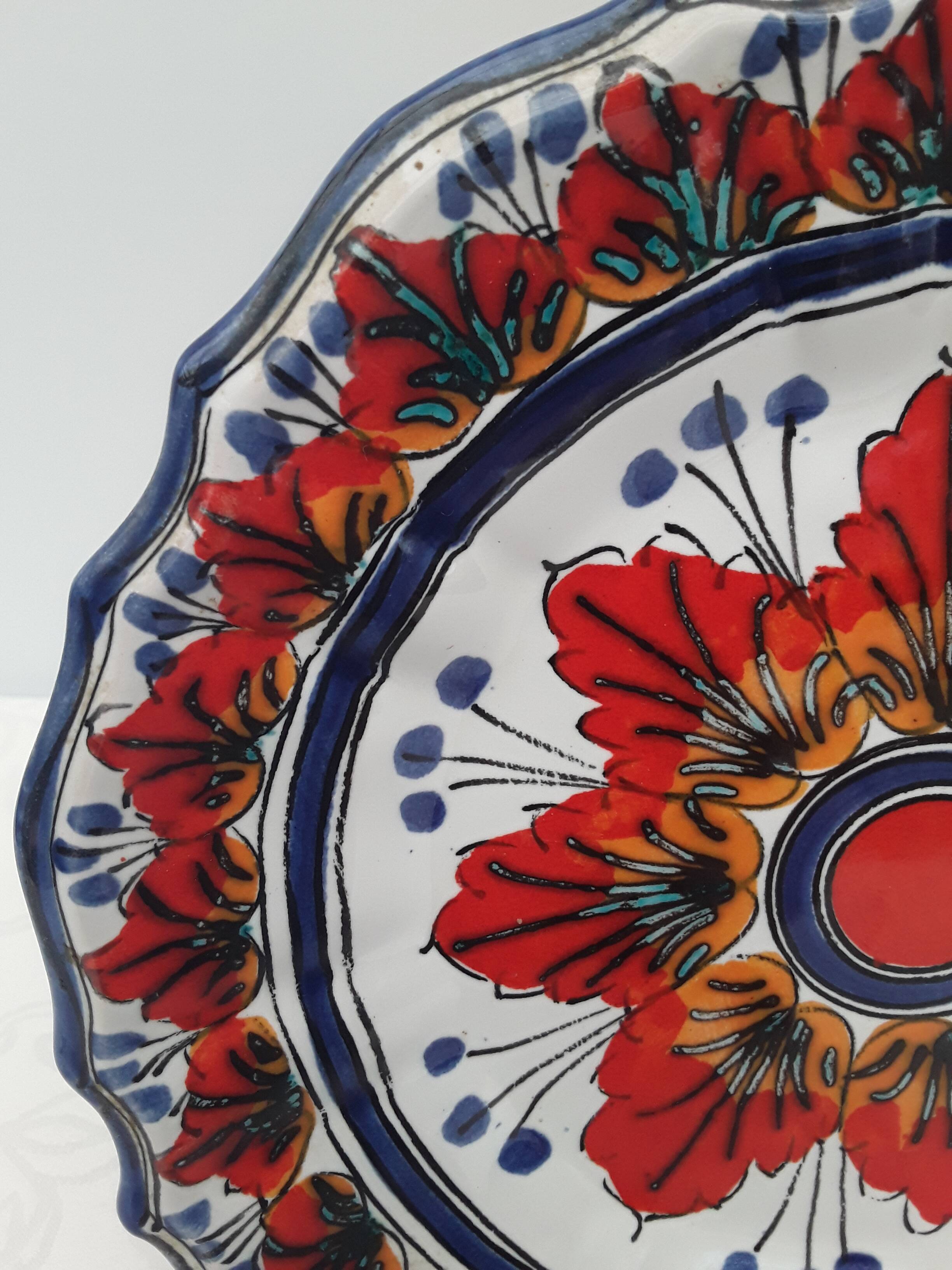 Decorative ceramic plate
