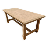 Farm table