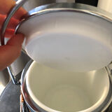 Ice bucket