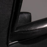 Keingback armchair produced by Howard Keith in the years 60