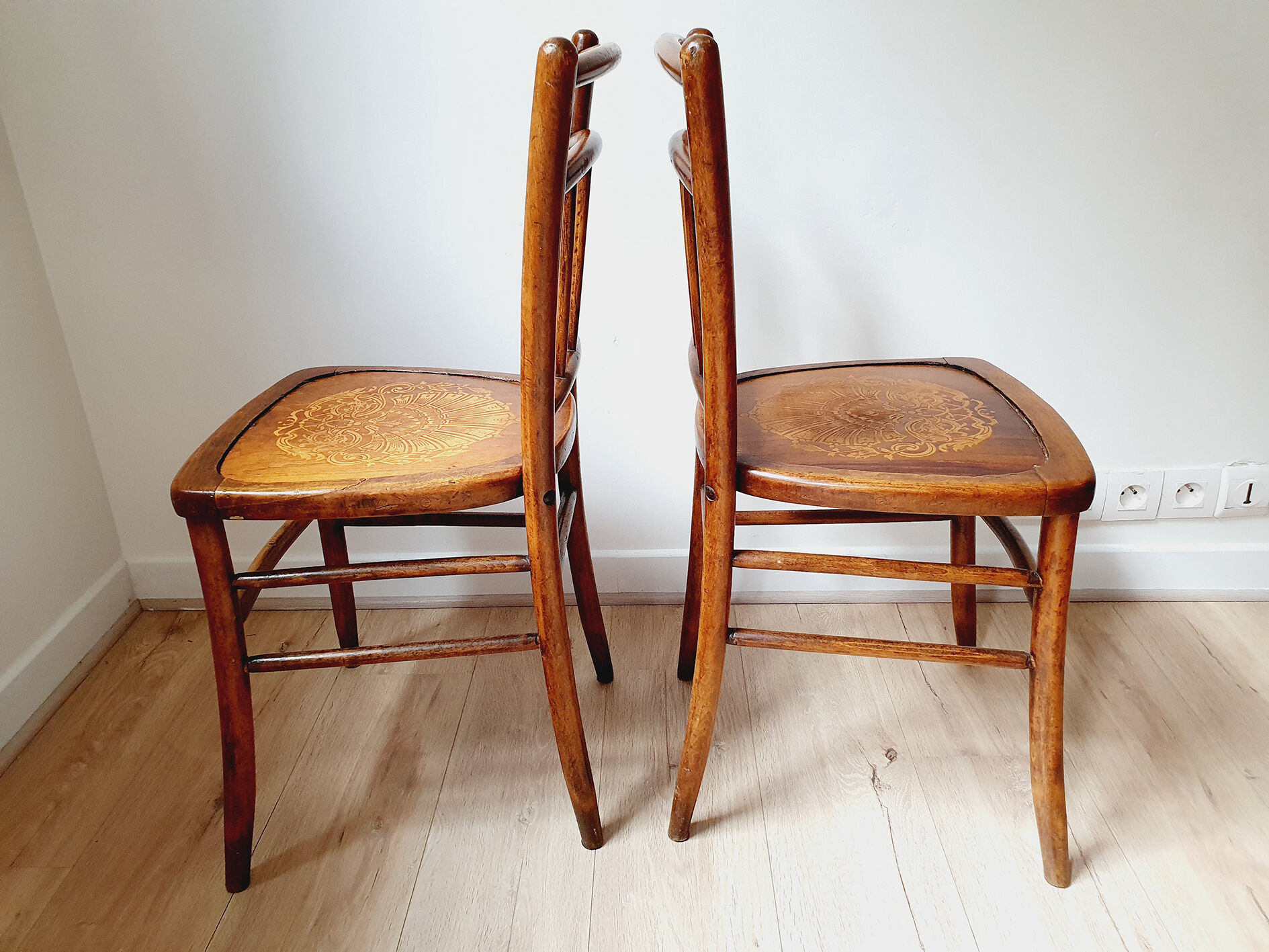 Paire de chaises bistrot art nouveau