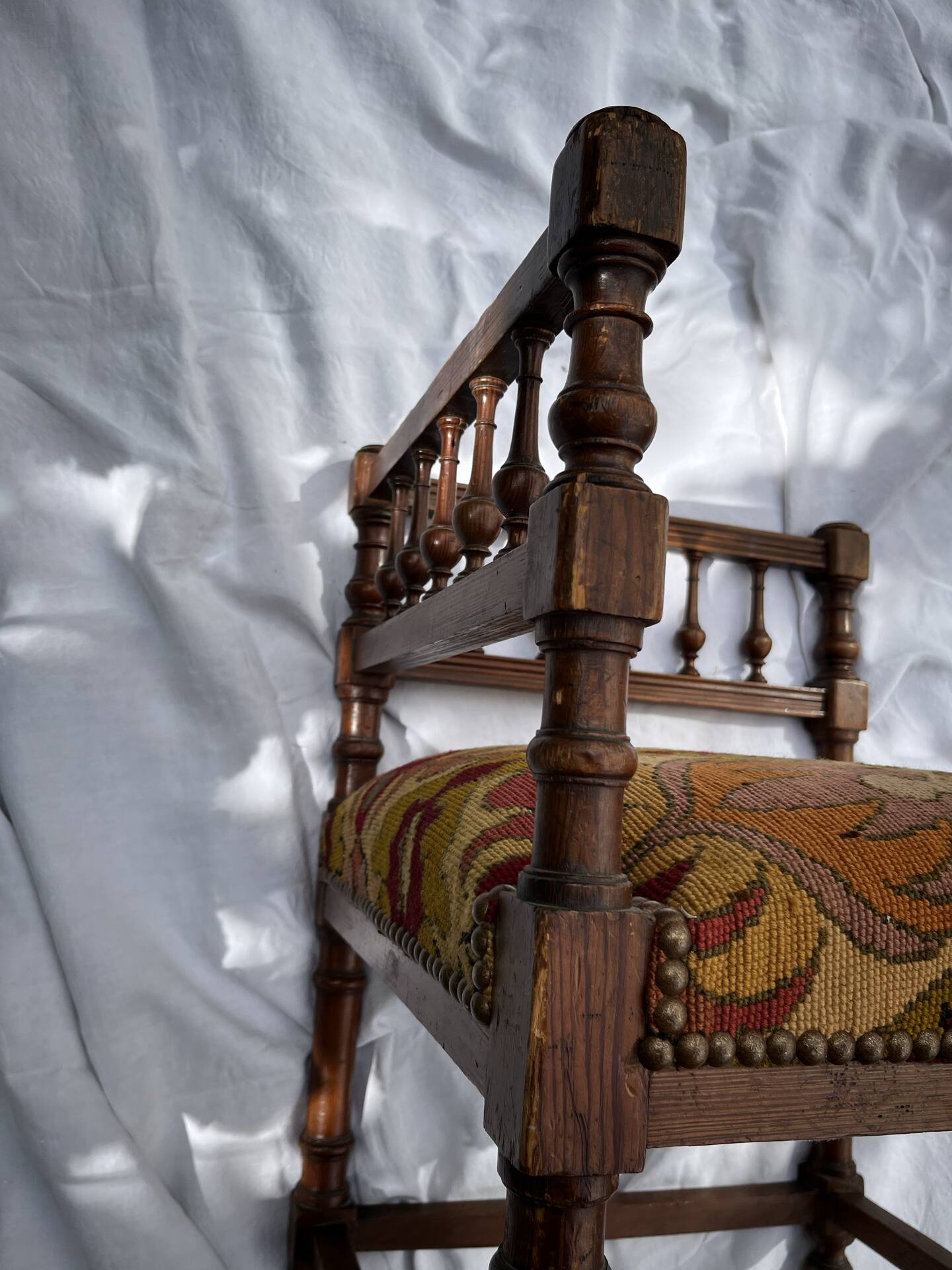 Antique corner chair