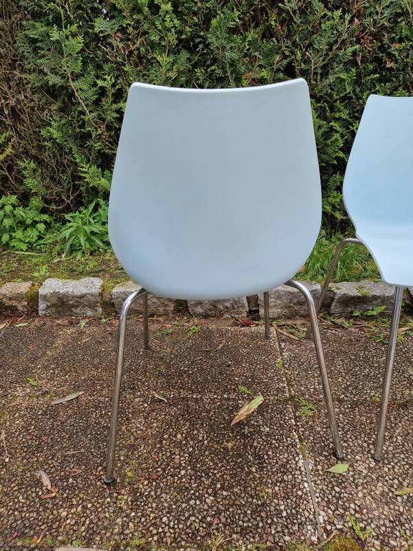 Vico Magistretti (1920-2006) for Kartell - Series of 4 chairs - Maui model - Sky blue color