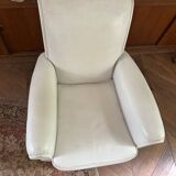 Vintage club chair in cream white leather