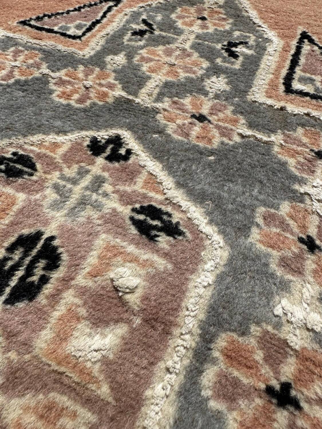 Tapis pakistanais fait main