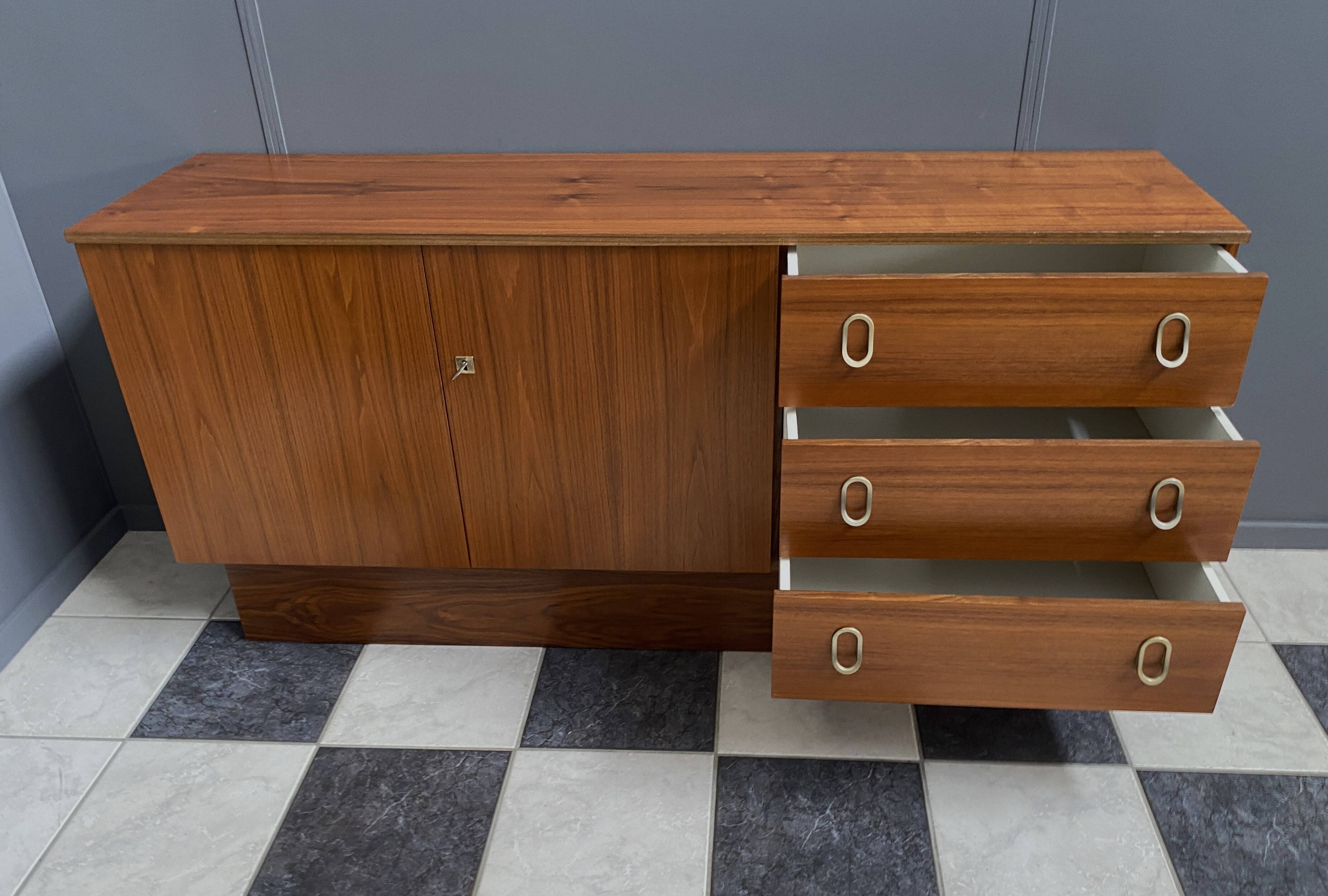 Sideboard brass grips on the drawers 1970s palisander