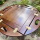 Table basse de bateau vintage pliante en bois et laiton