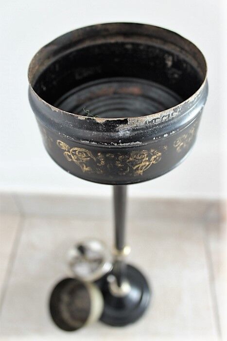 Standing ashtray 50s