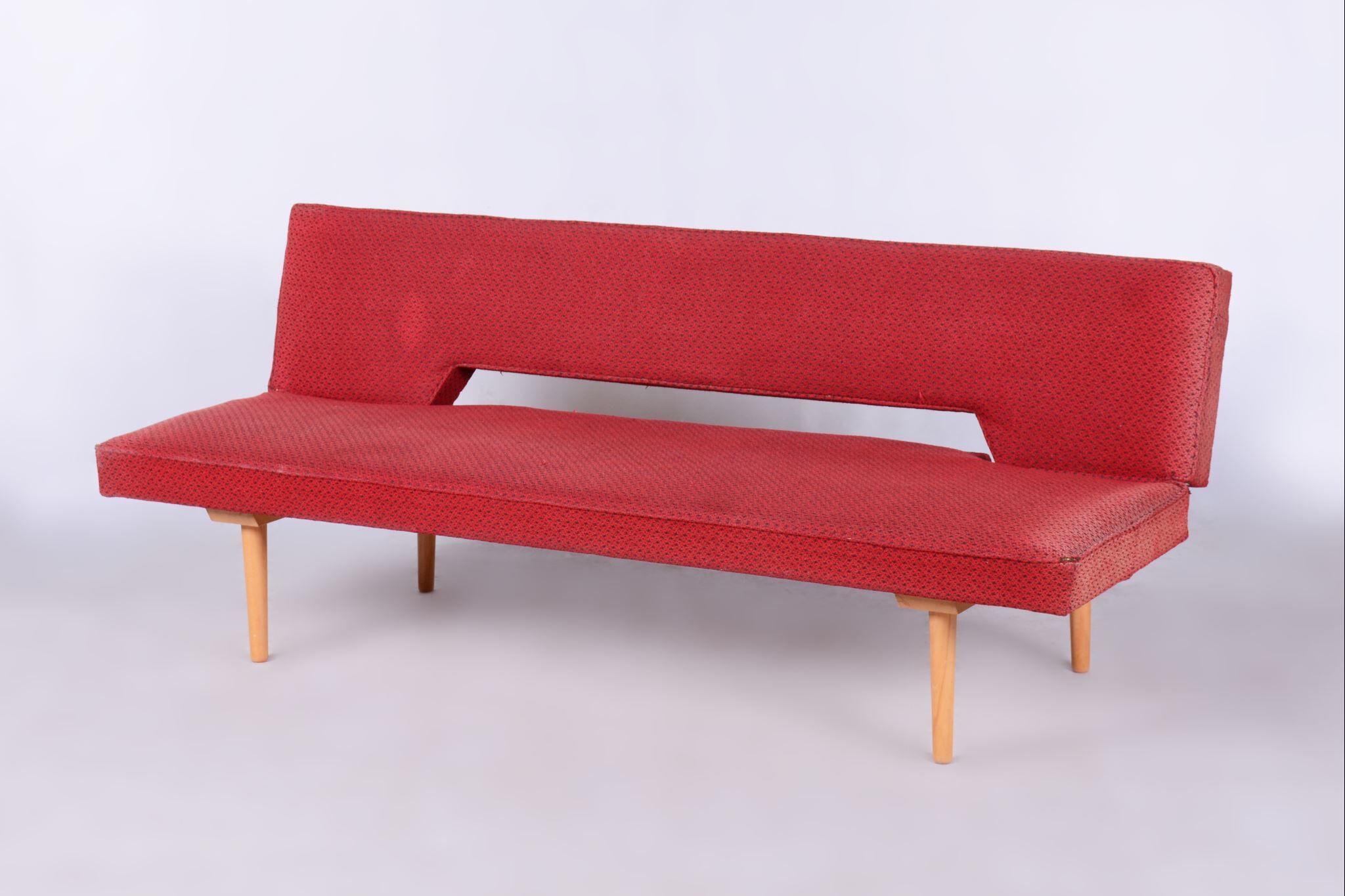 Beech midcentury sofa by Miroslav Navratil, Czechia, 1960s