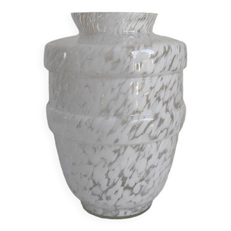 Large white clichy glass vase