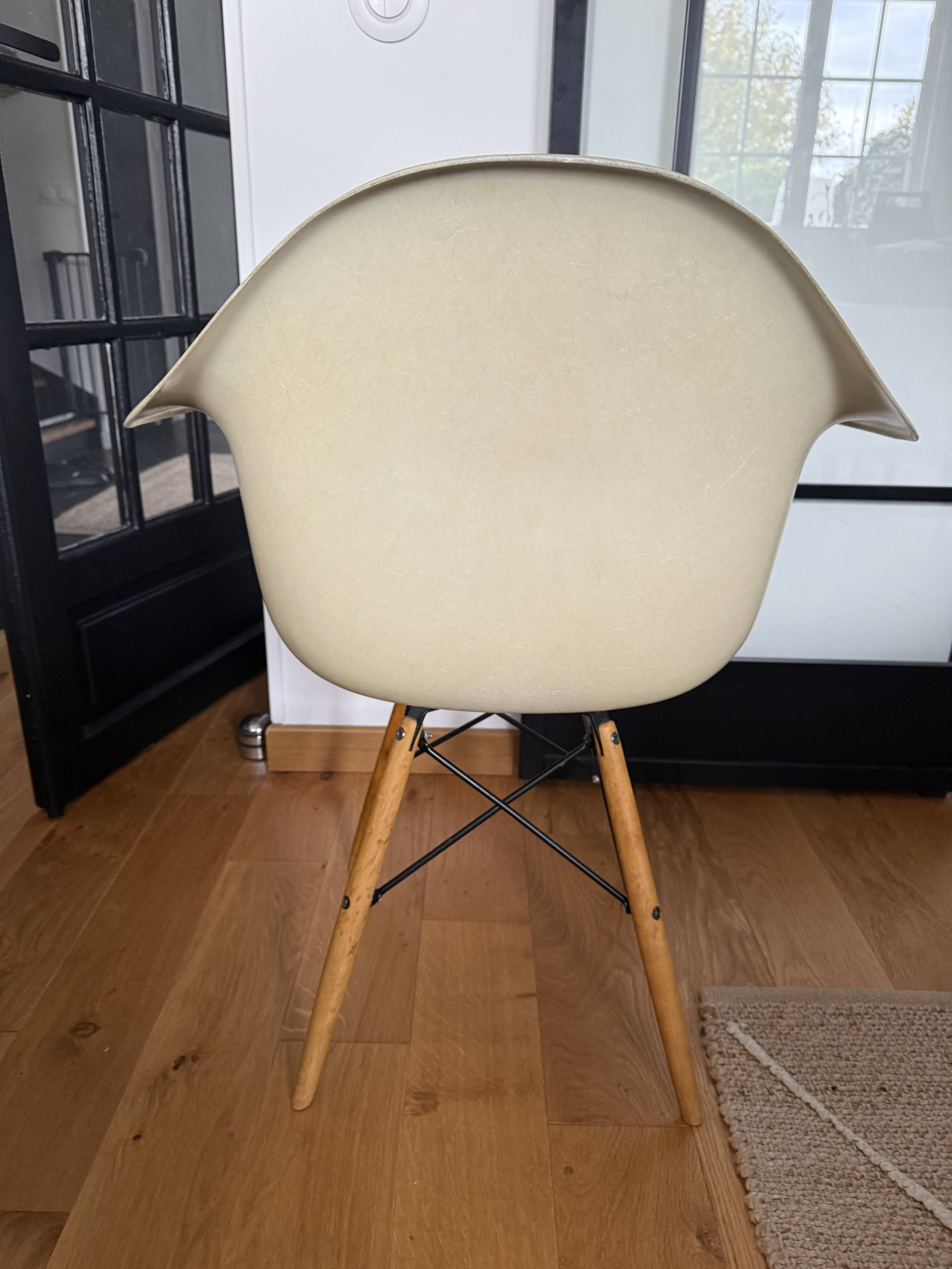Two original DAR armchairs in fibreglass by Charles & Ray Eames. Miller.