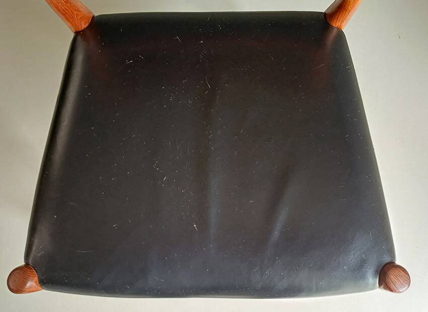 Niels Otto Moller Set of 4 Model 82 Dining Chairs for J.L. Mollers 1971