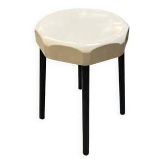 Tabouret en plastique bakélite des années 1960 de chez Plastunic