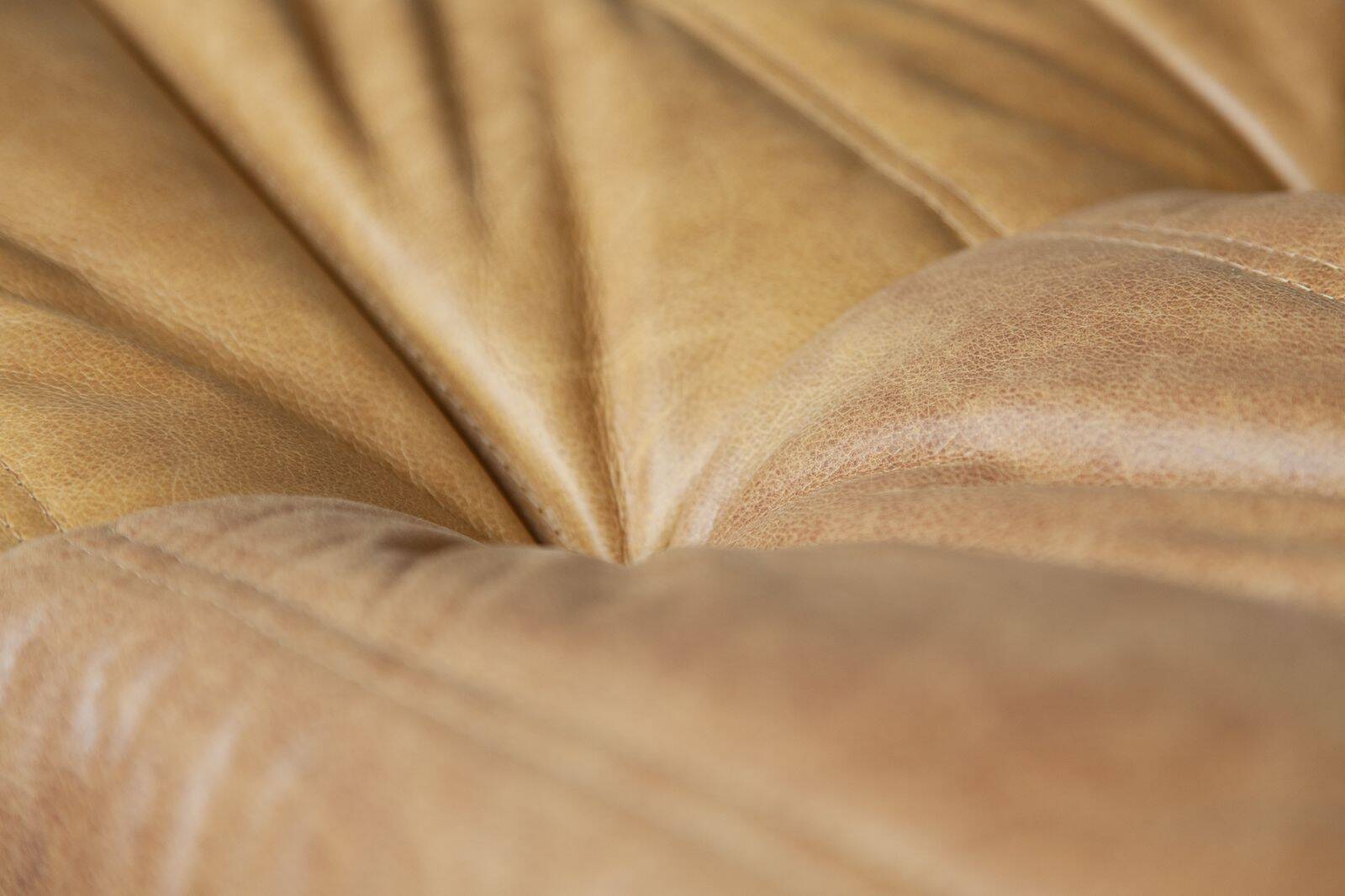 3-seater sofa and Togo pouf